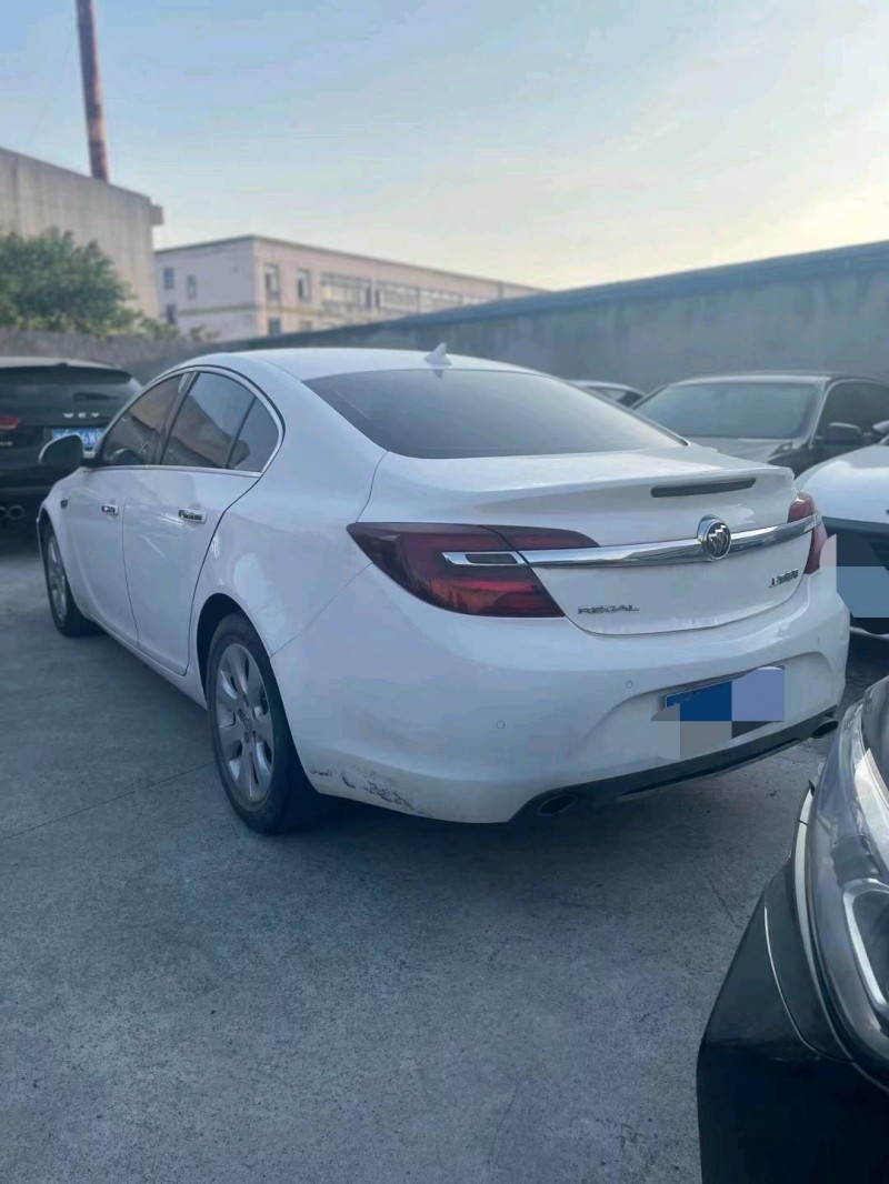 嘉兴13年别克君威7