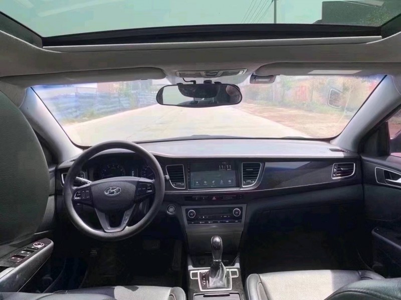 北京14年现代名图7