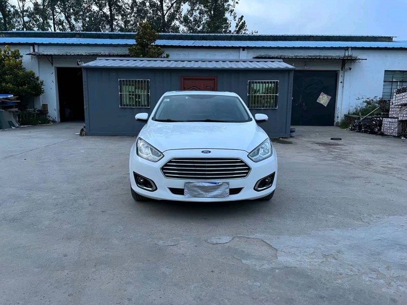 徐州17年福特福睿斯1