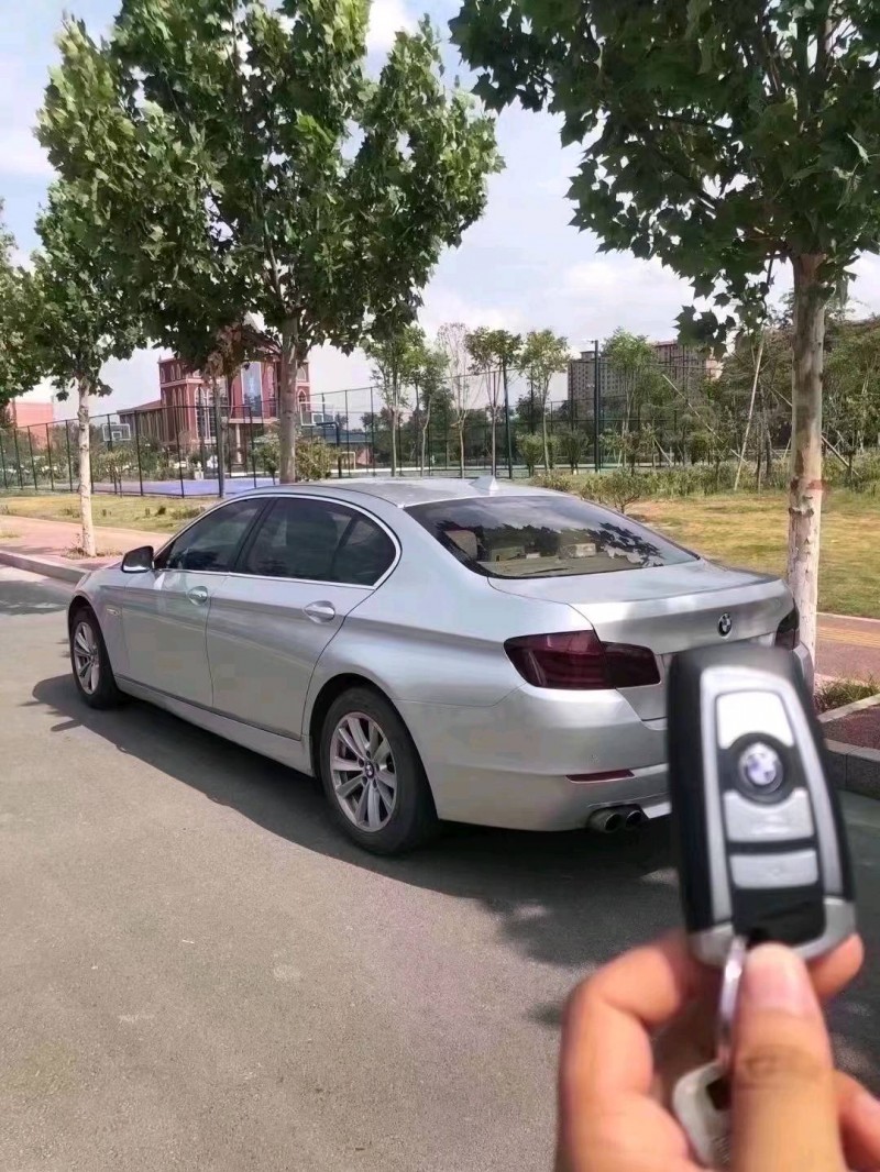 北京12年宝马5系6