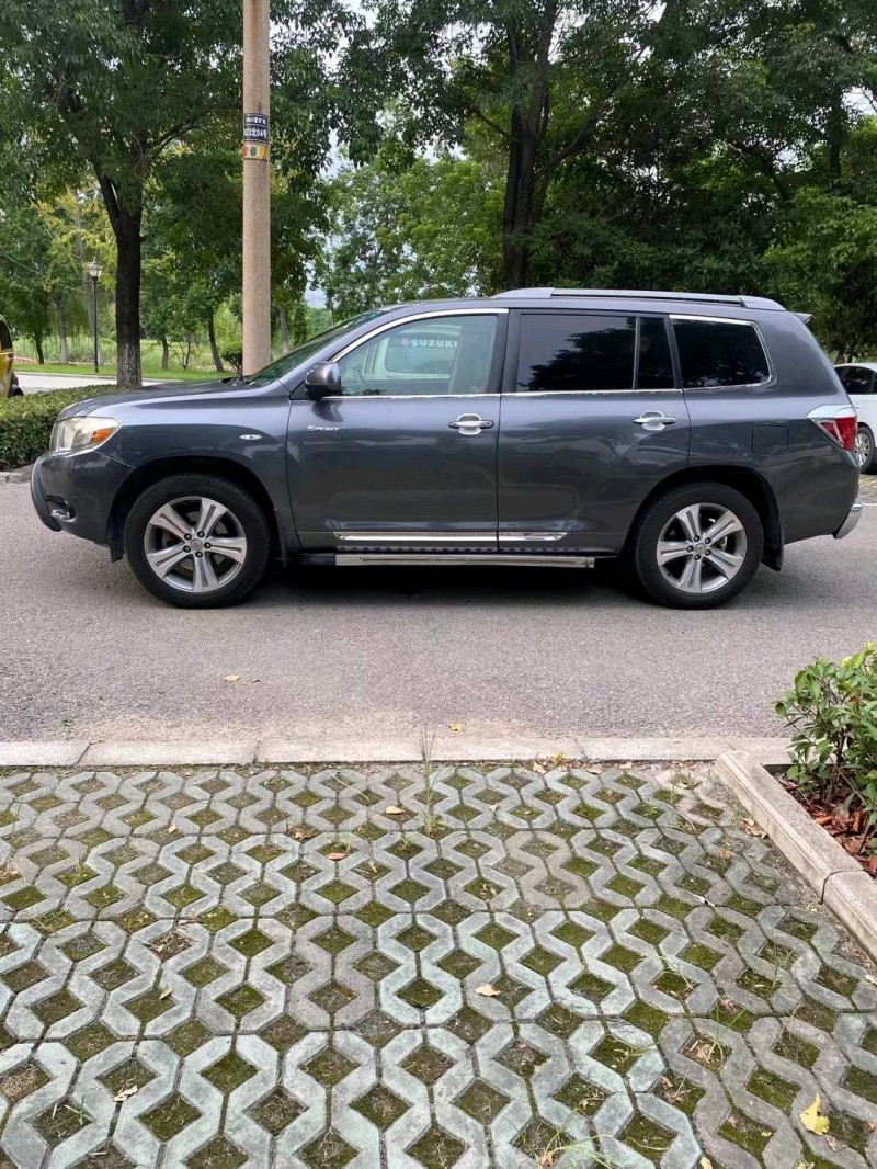 徐州12年丰田汉兰达4