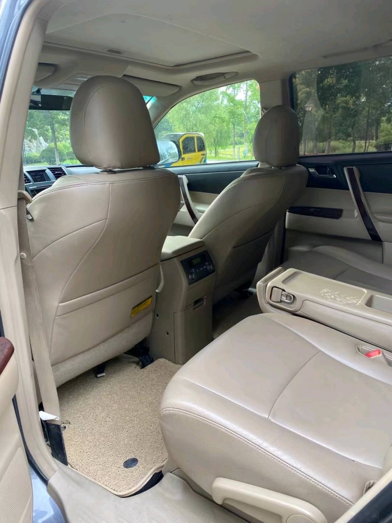 徐州12年丰田汉兰达5