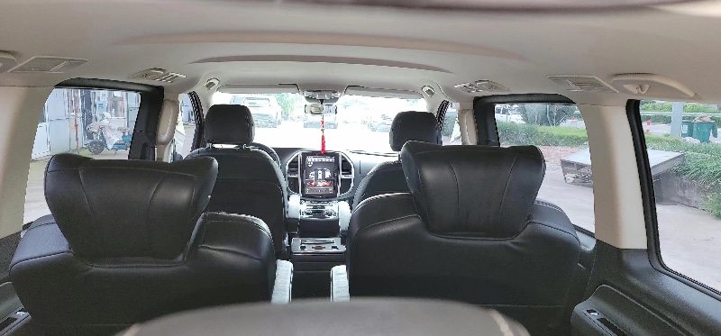 北京18年奔驰威霆9