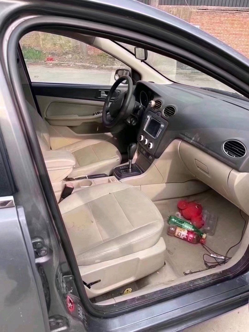 北京13年福特福克斯5