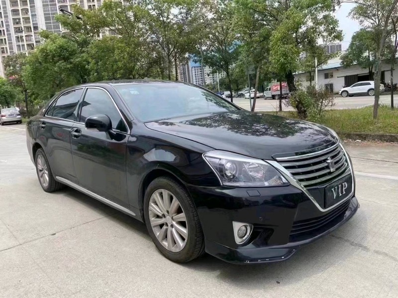 北京13年丰田皇冠7