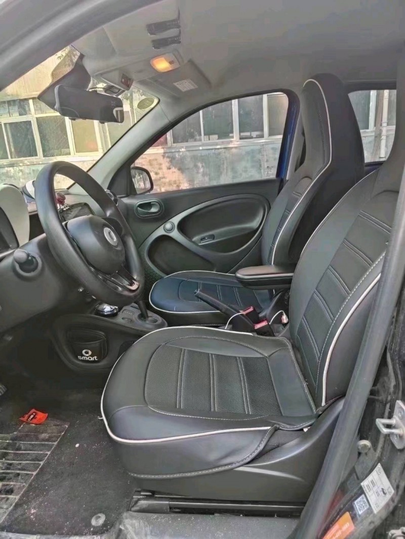 北京18年奔驰smart8