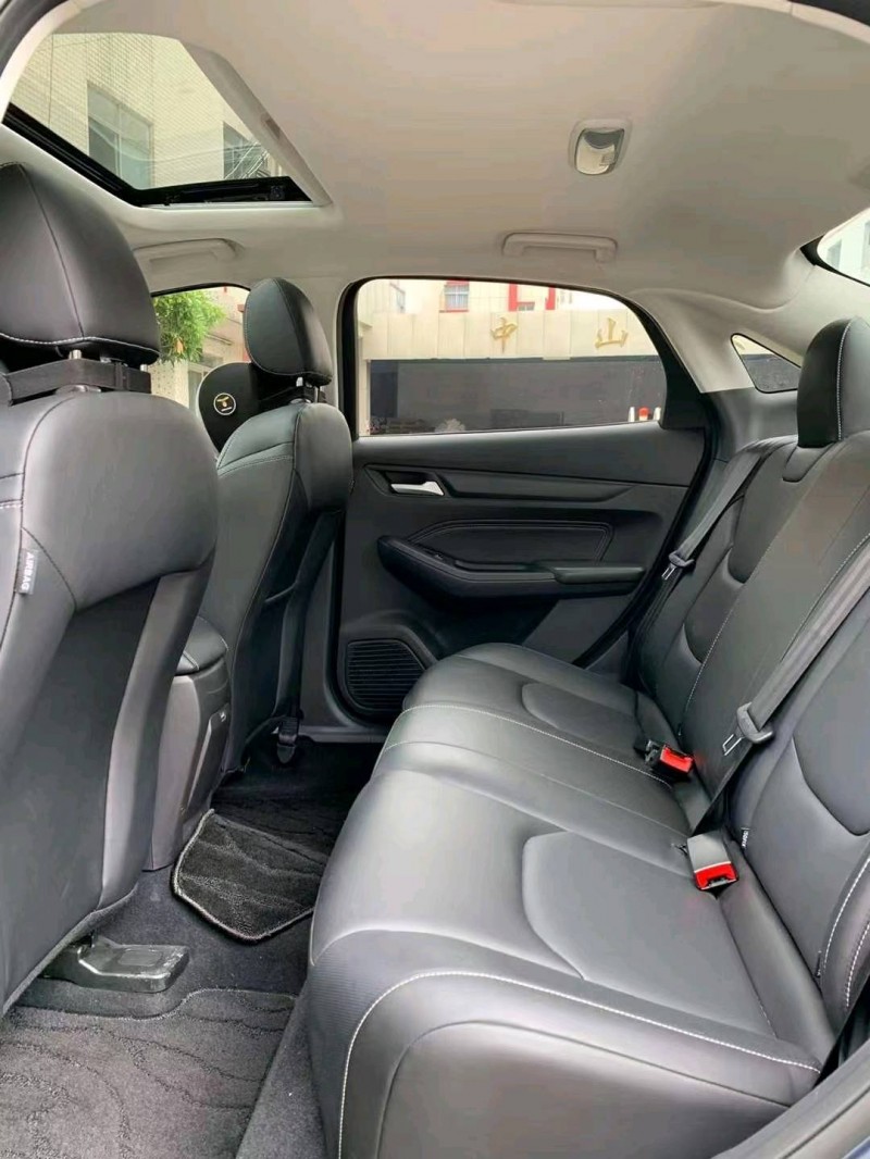 中山21年福特福睿斯7