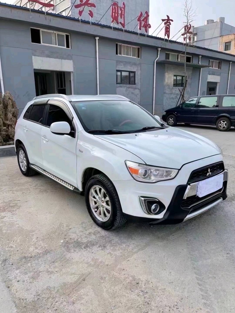 北京15年三菱劲炫2