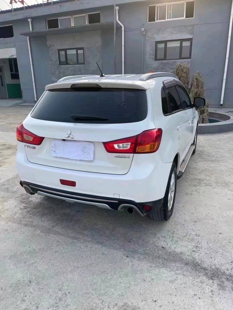 北京15年三菱劲炫6