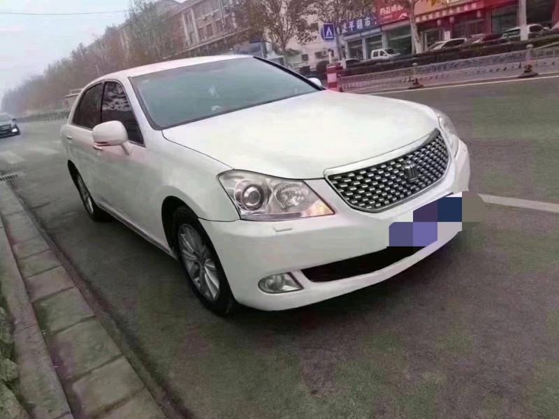 北京12年丰田皇冠7