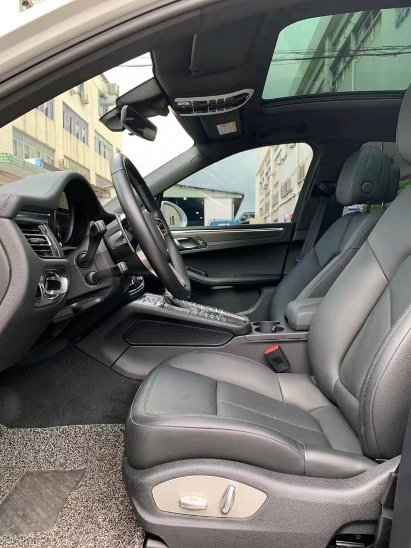 中山21年保时捷Macan9