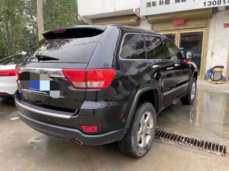 北京11年Jeep大切諾基7
