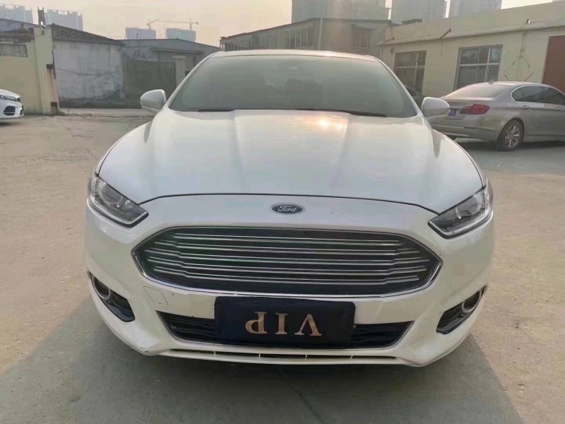 济宁16年福特蒙迪欧1