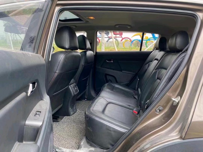 东莞15年起亚智跑6