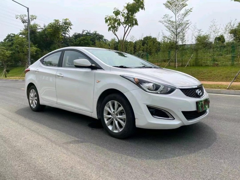 东莞17年现代朗动2