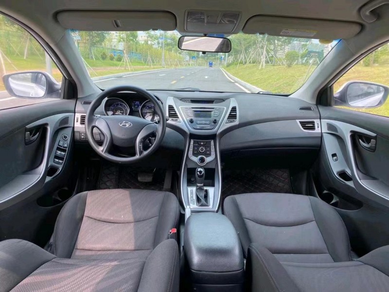 东莞17年现代朗动5