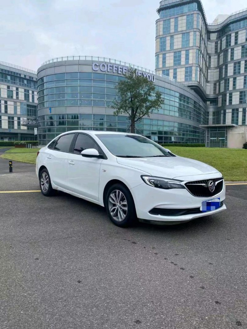 东营18年别克英朗2