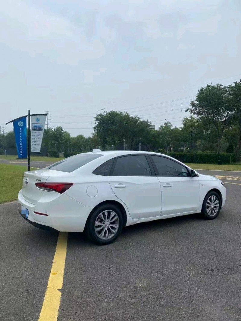 东营18年别克英朗4