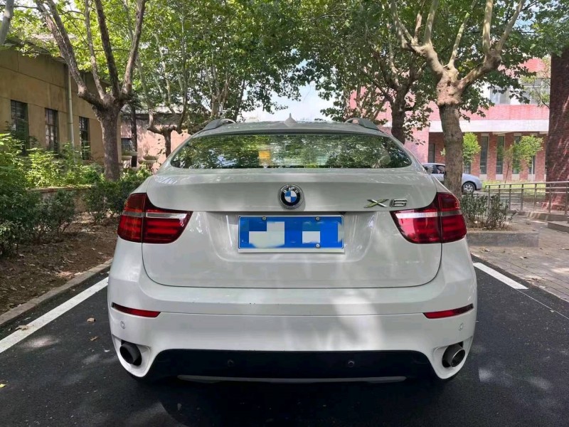 东营13年宝马X69