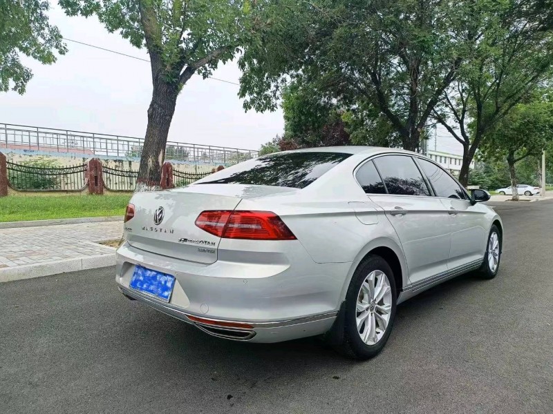 烟台17年大众迈腾4