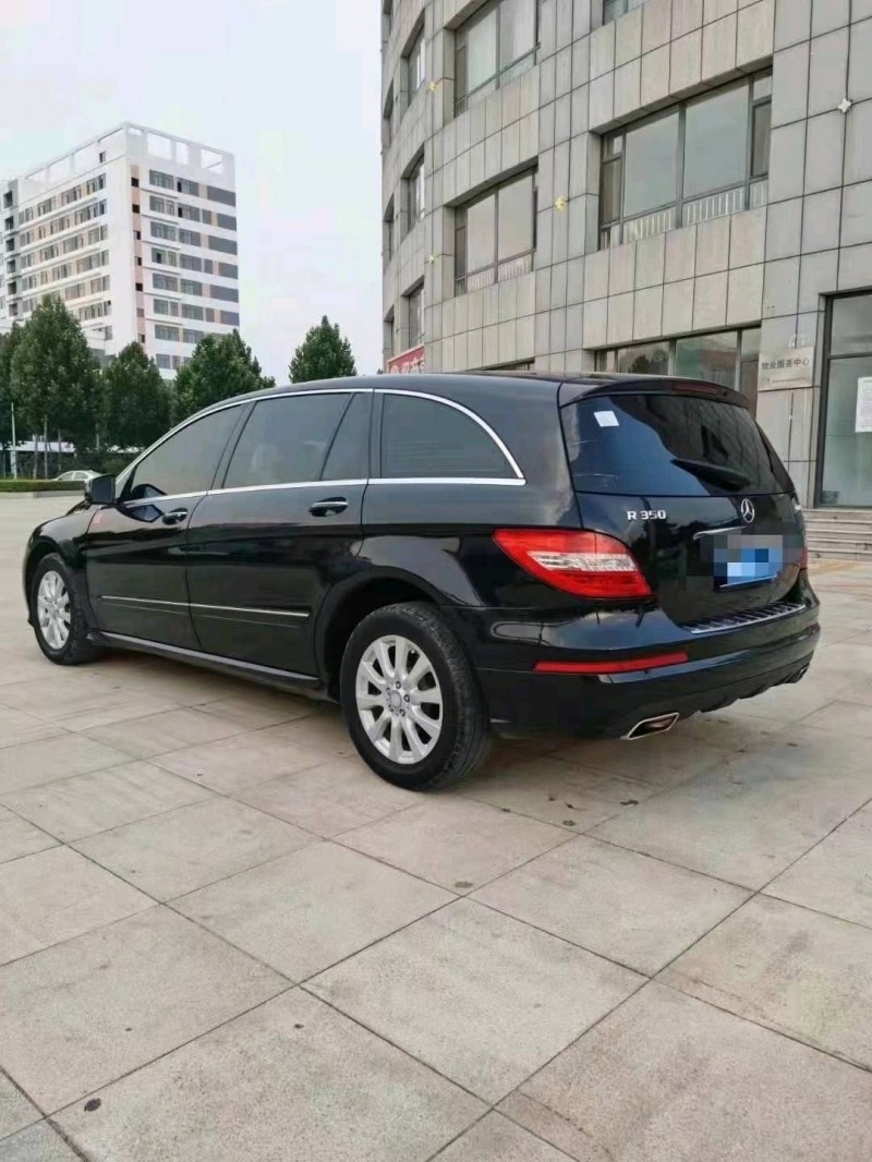 东营13年奔驰R9