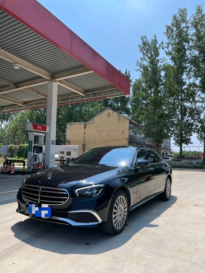 北京22年奔驰E8