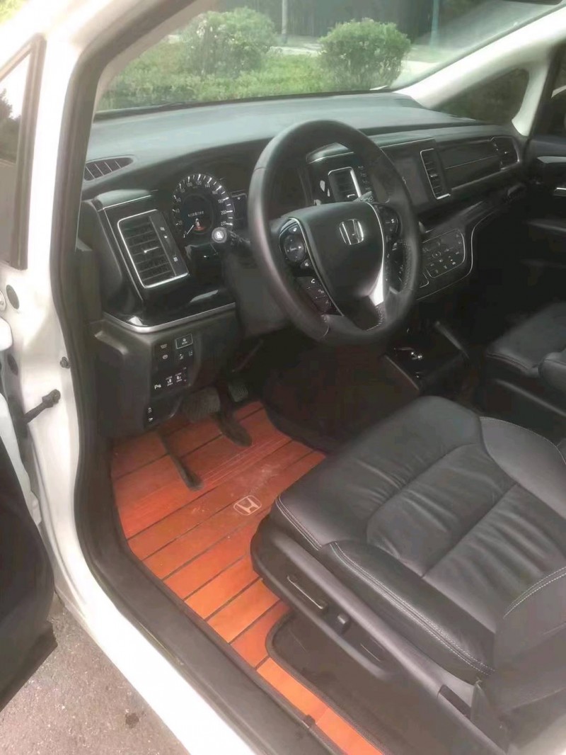 东营21年本田艾力绅3