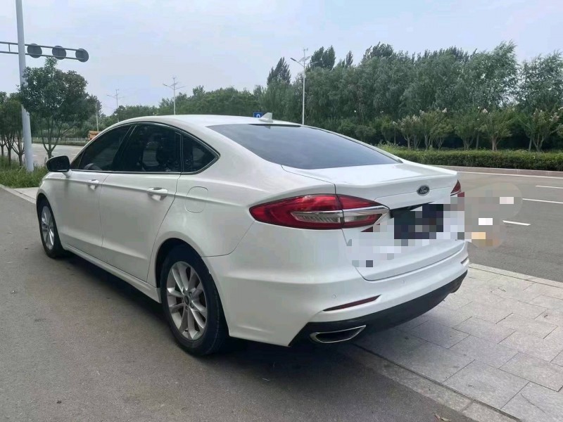 枣庄19年福特蒙迪欧8