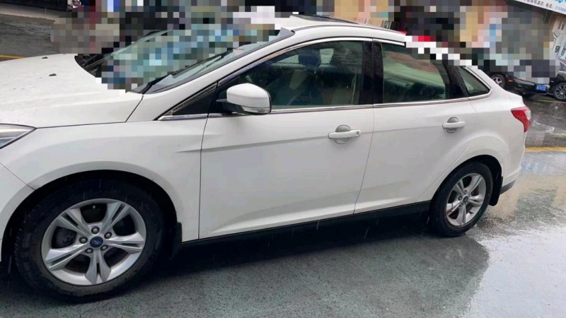 淄博12年福特福克斯5