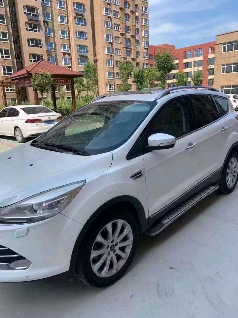 北京14年福特翼虎8