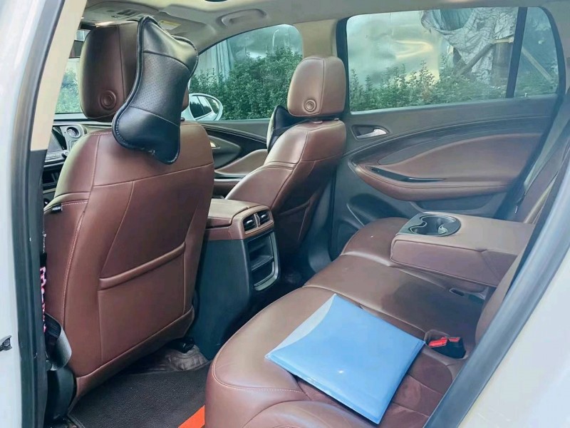 聊城16年别克昂科威5