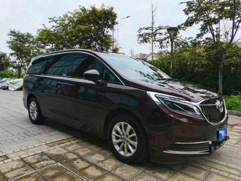 东营19年别克GL81