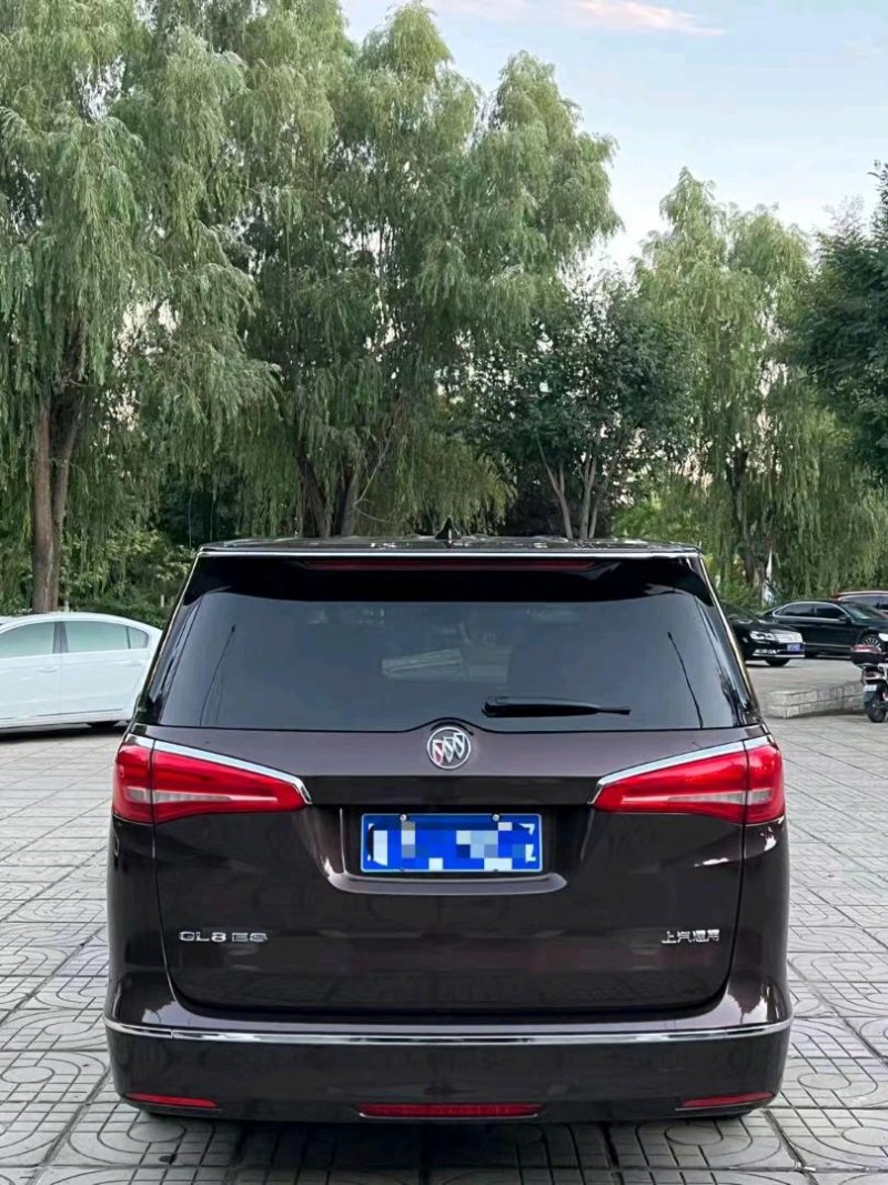 东营17年别克GL88