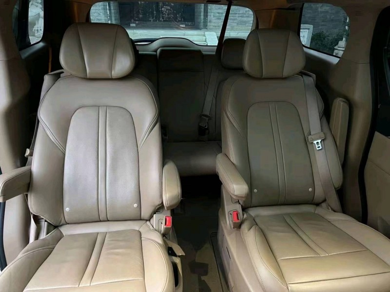 东营17年别克GL86