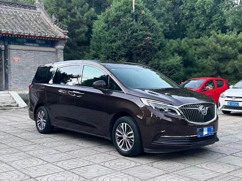 东营17年别克GL83