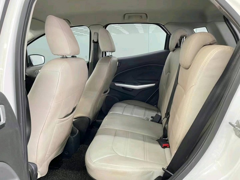 济宁16年福特翼搏4