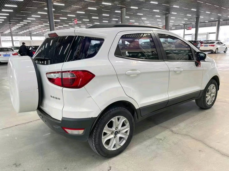 济宁16年福特翼搏8