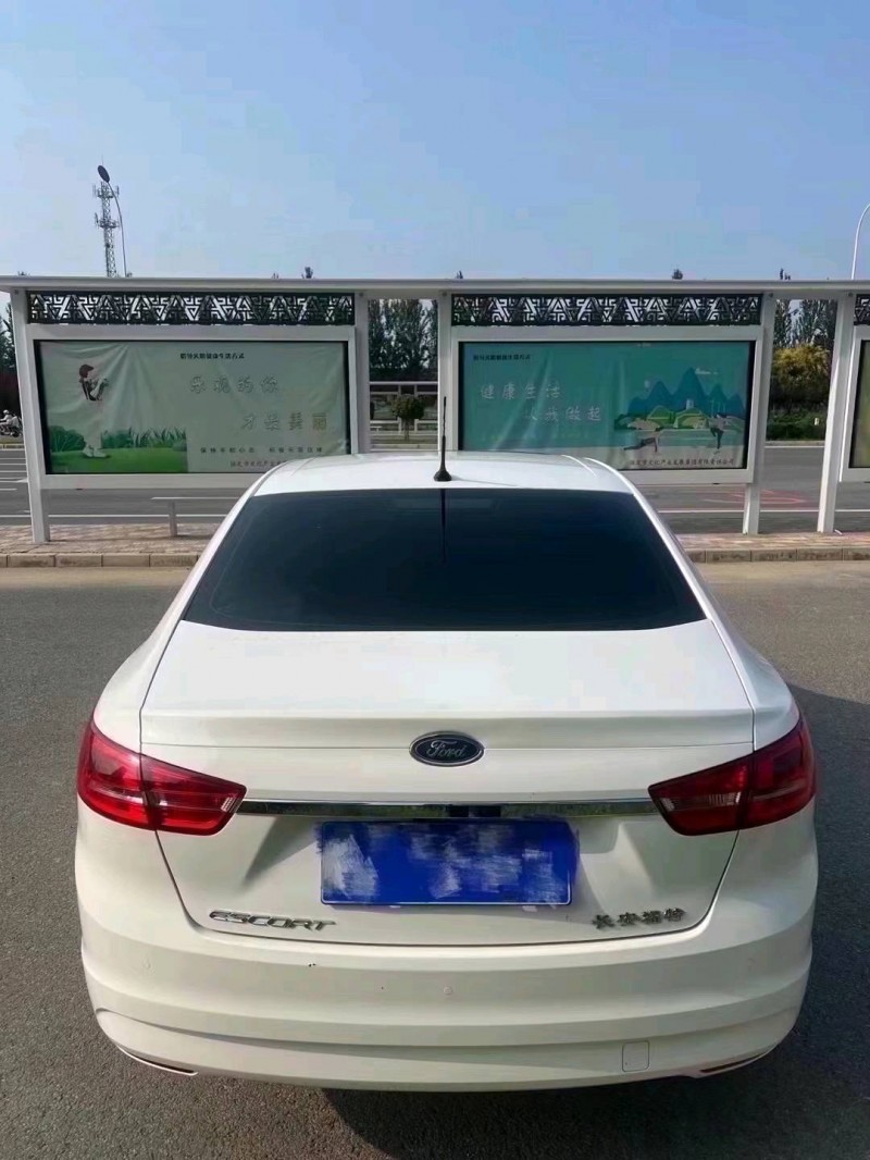 邢台17年福特福睿斯5
