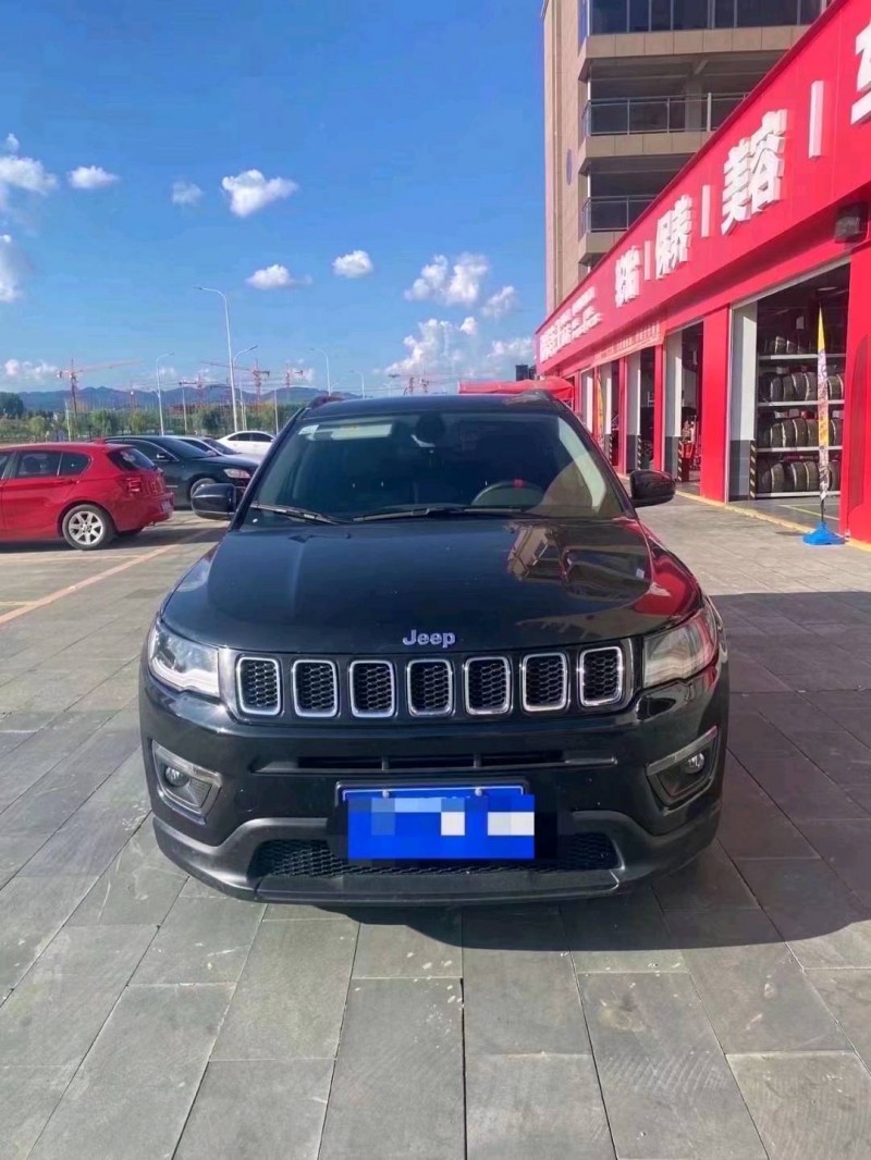 濟寧21年Jeep指南者1