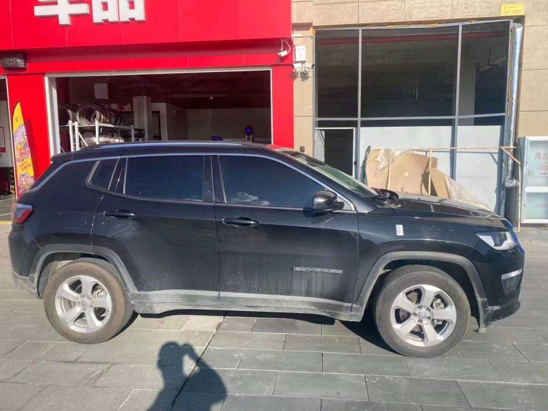濟寧21年Jeep指南者5