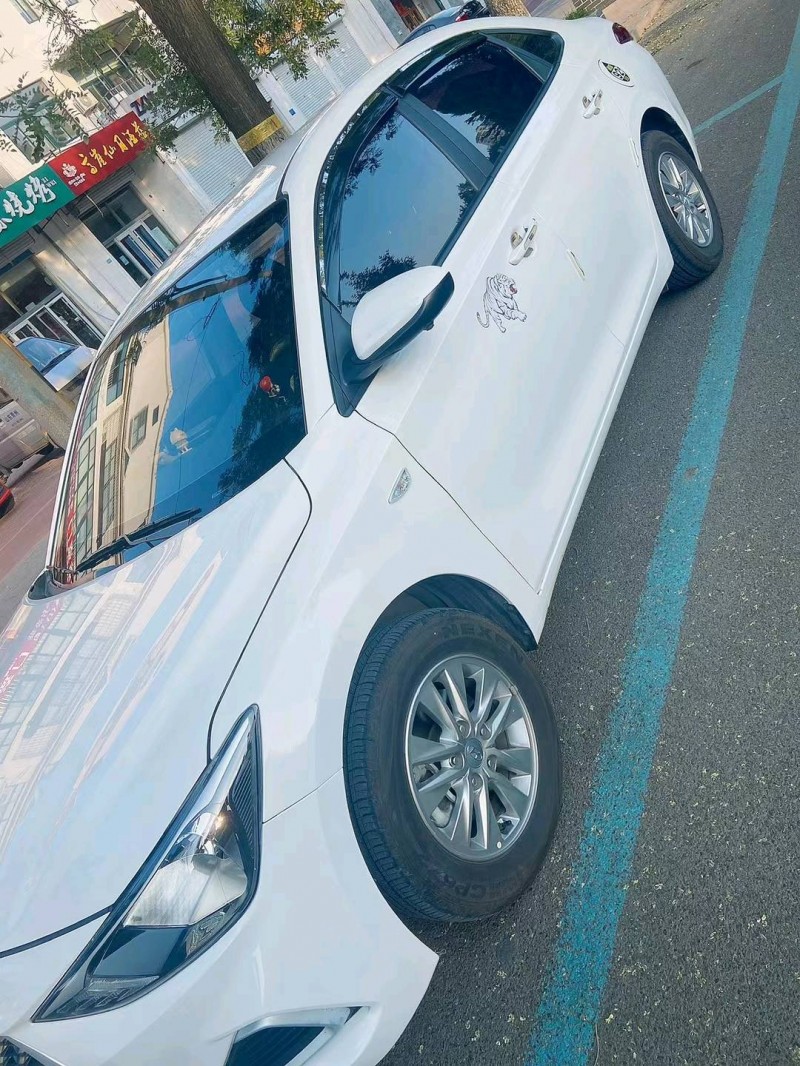 枣庄21年现代悦动2