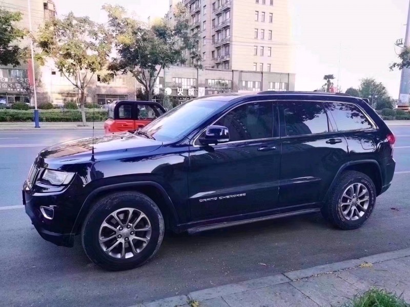 北京13年Jeep大切诺基6