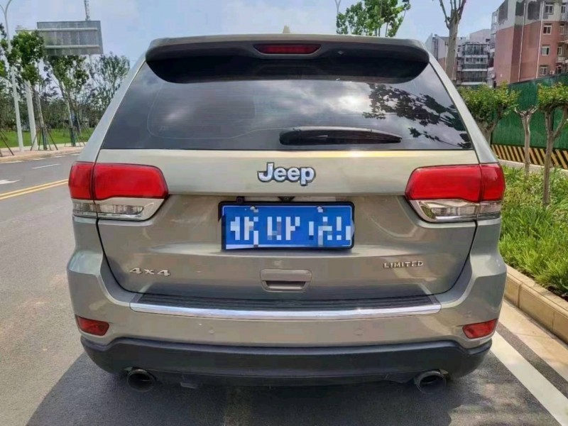 荊州14年Jeep大切諾基9