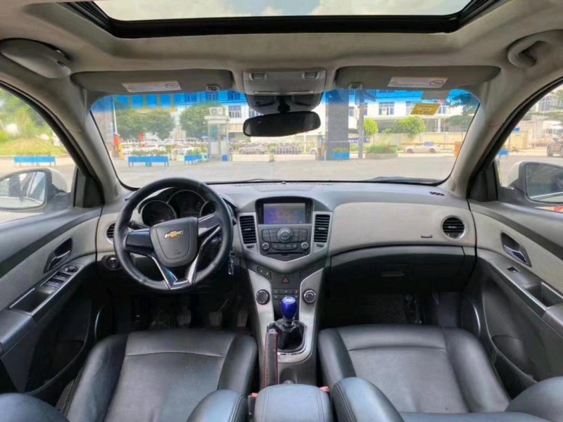 东莞12年雪佛兰科鲁兹5