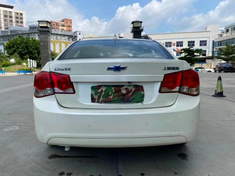 东莞12年雪佛兰科鲁兹9