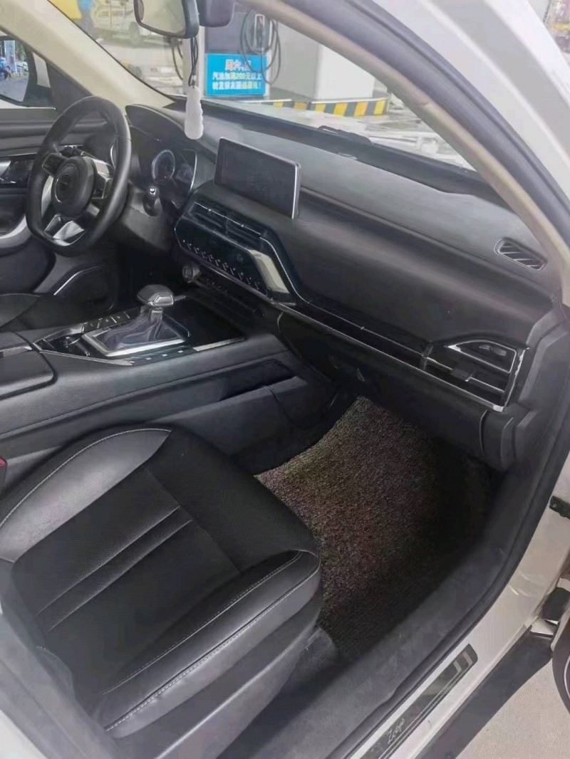 保定18年众泰T5006