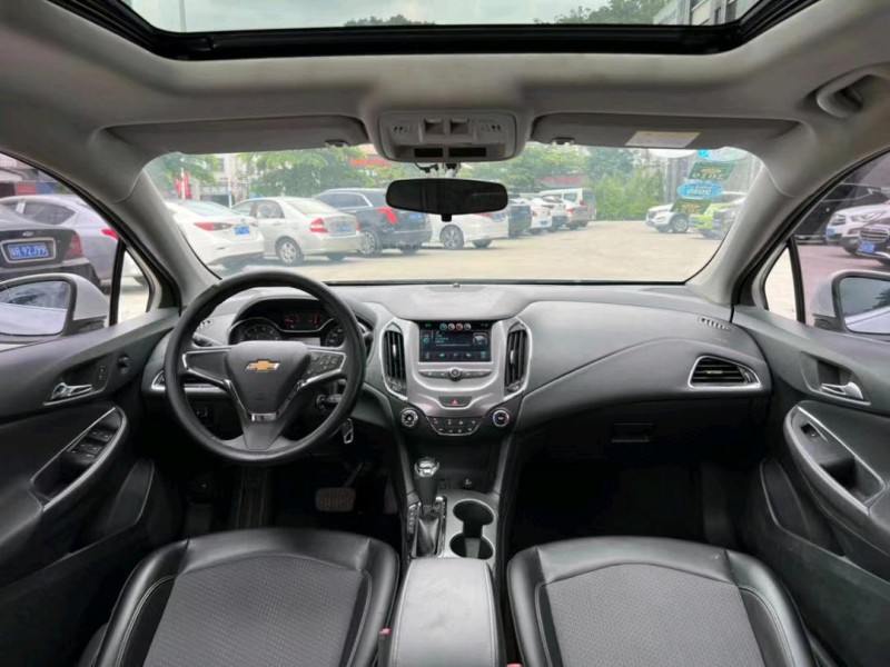 东莞17年雪佛兰科鲁兹5