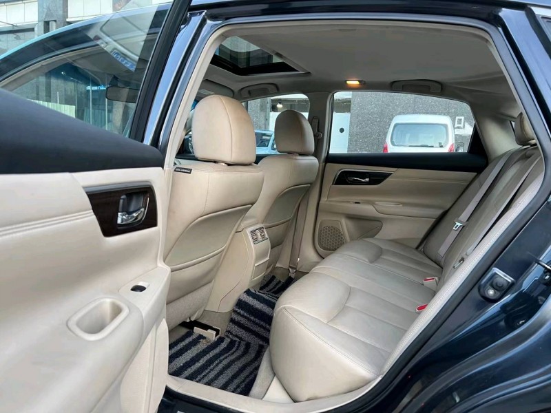 东莞13年日产天籁3