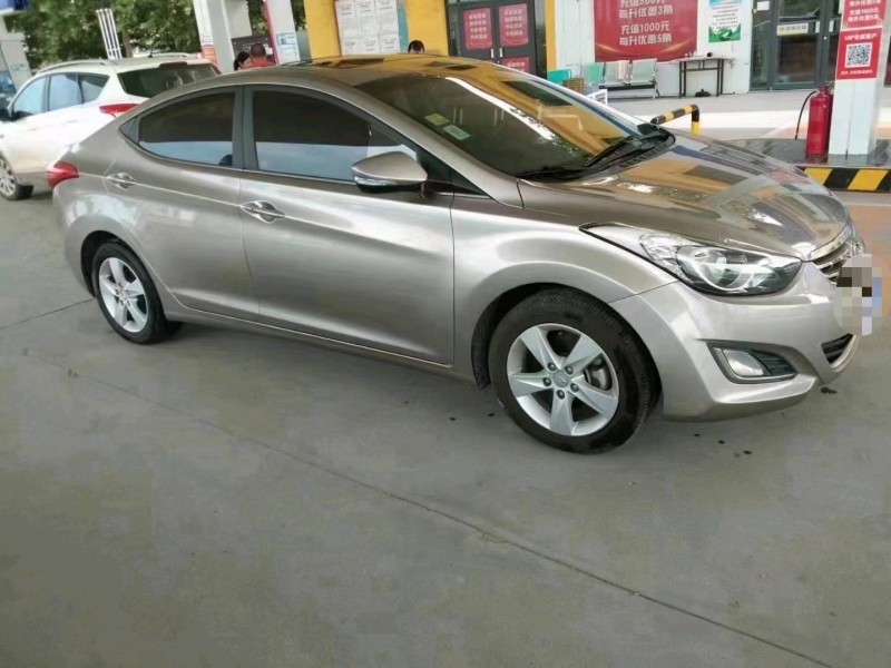 保定14年现代朗动3