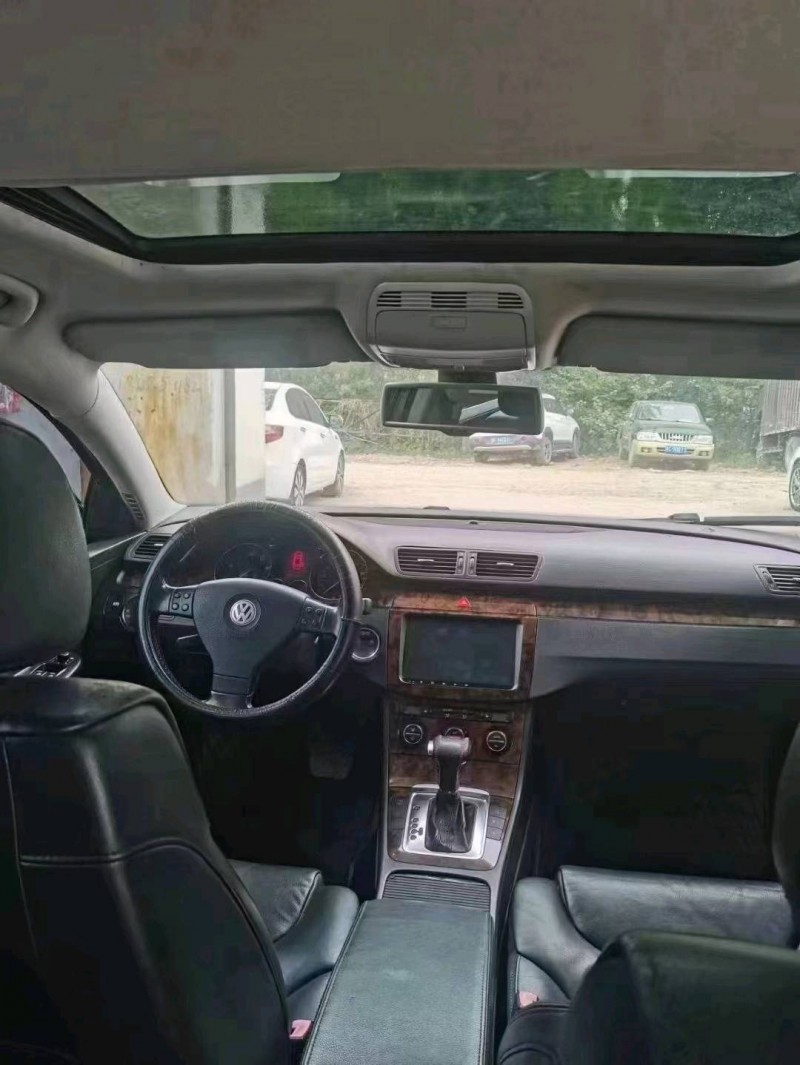 保定10年大众迈腾4